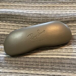 Ray Ban Titanium Hard Grey Sunglasses Glasses Case